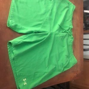 44 Under Armour Loose fit board shorts